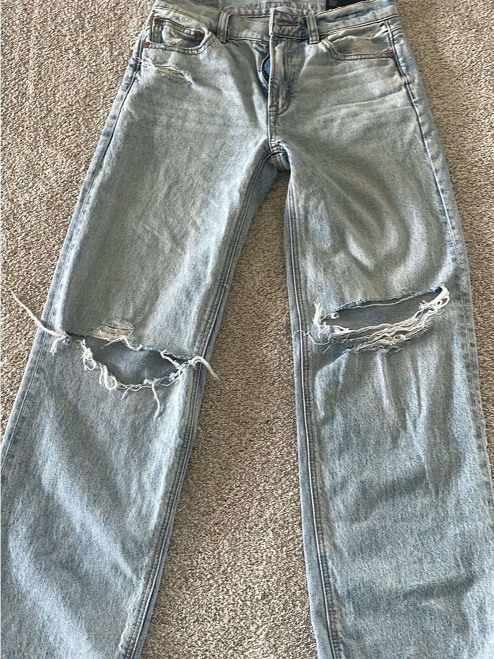 American Eagle Outfitters Light Blue High-Rise Distressed Jeans